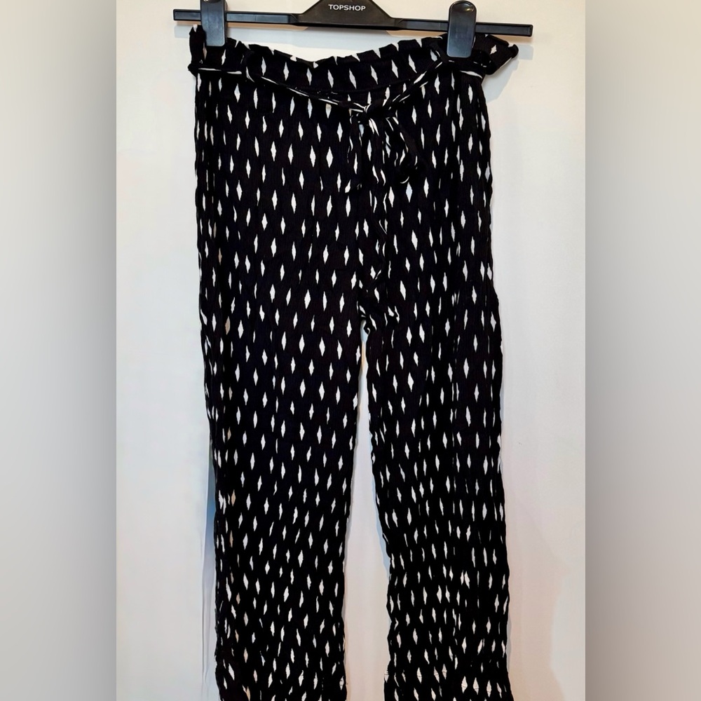Turquoise Couture Black and White Patterned Cover-up Pants L